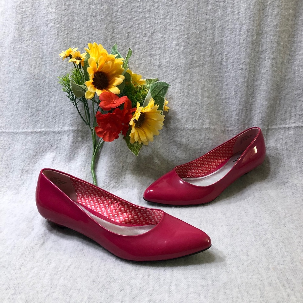 NWT - Shiny Hot Pink Patent Pumps with Low Heel